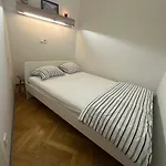 Panorama Balcony ,2ac,2br Renovated Lejlighed *