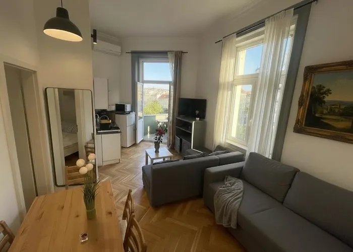 Panorama Balcony ,2ac,2br Renovated Апартаменты Будапешт